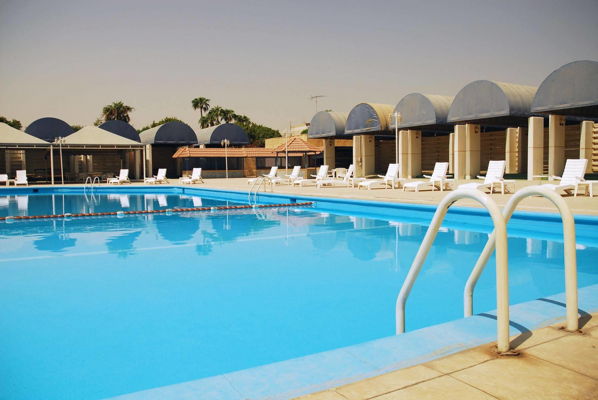 Dhahran International Ξενοδοχείο Εξωτερικό φωτογραφία